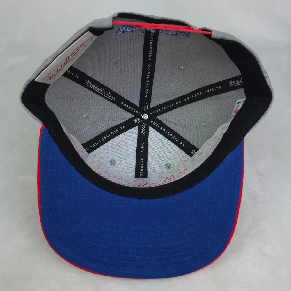 LA Lakers Mitchell & Ness NBA Snapback‎ Hat Cap 3D Logo Gray Red New